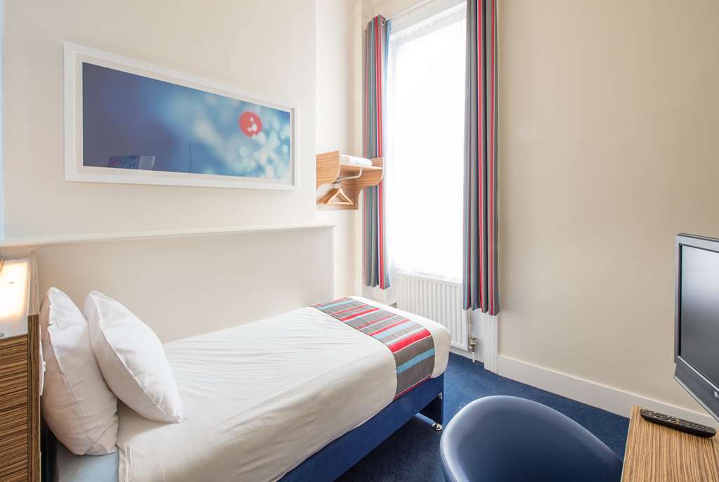 Travelodge Walton On Thames Rom bilde